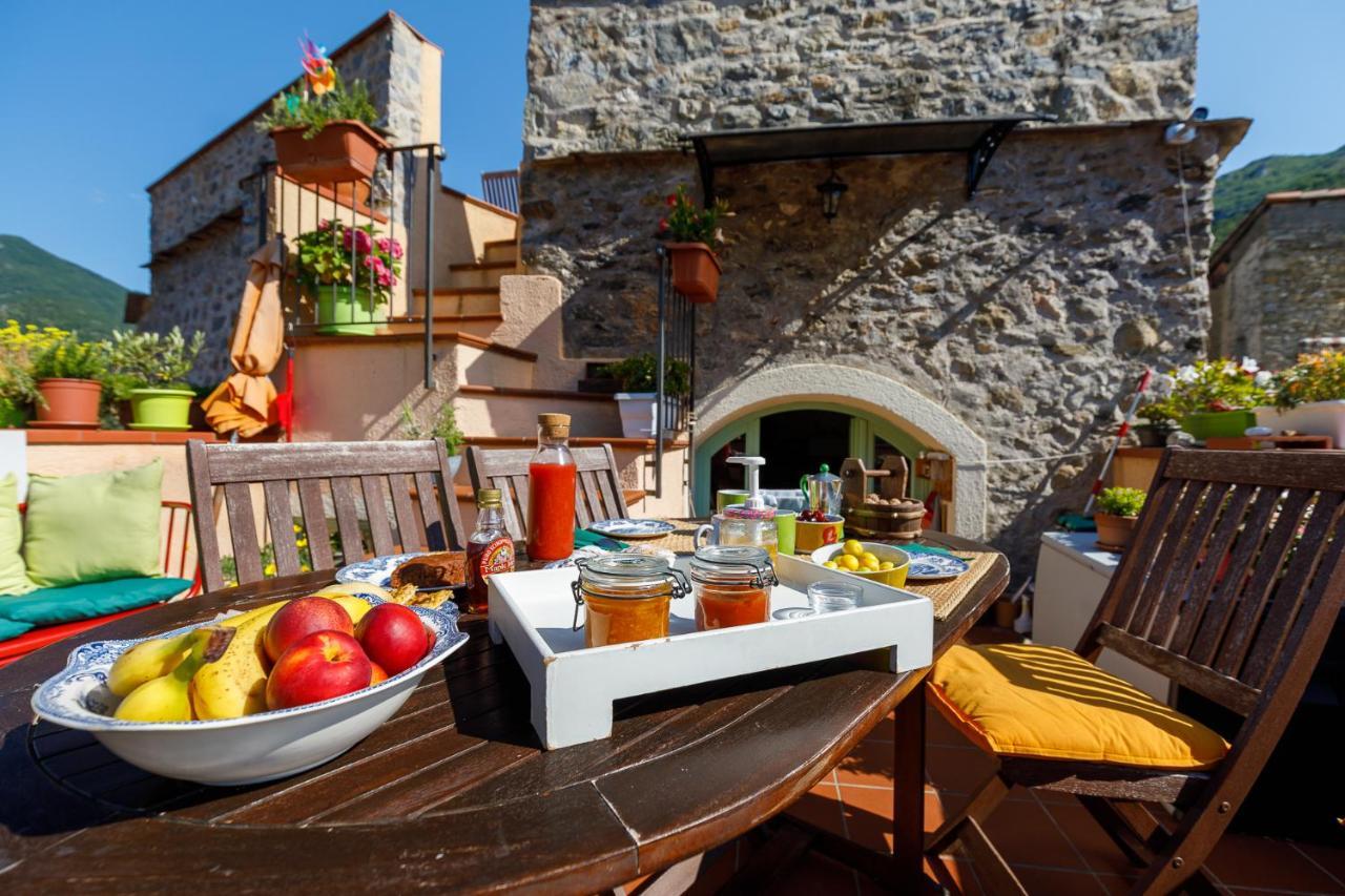 Arvé Castelbianco - B&B e Appartamento Colletta Exterior foto